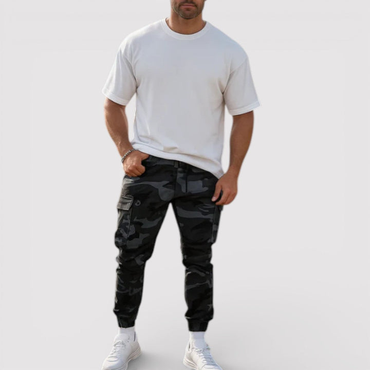 Markus Berlin Herren Cargohose mit Camouflage-Muster, Vorderansicht