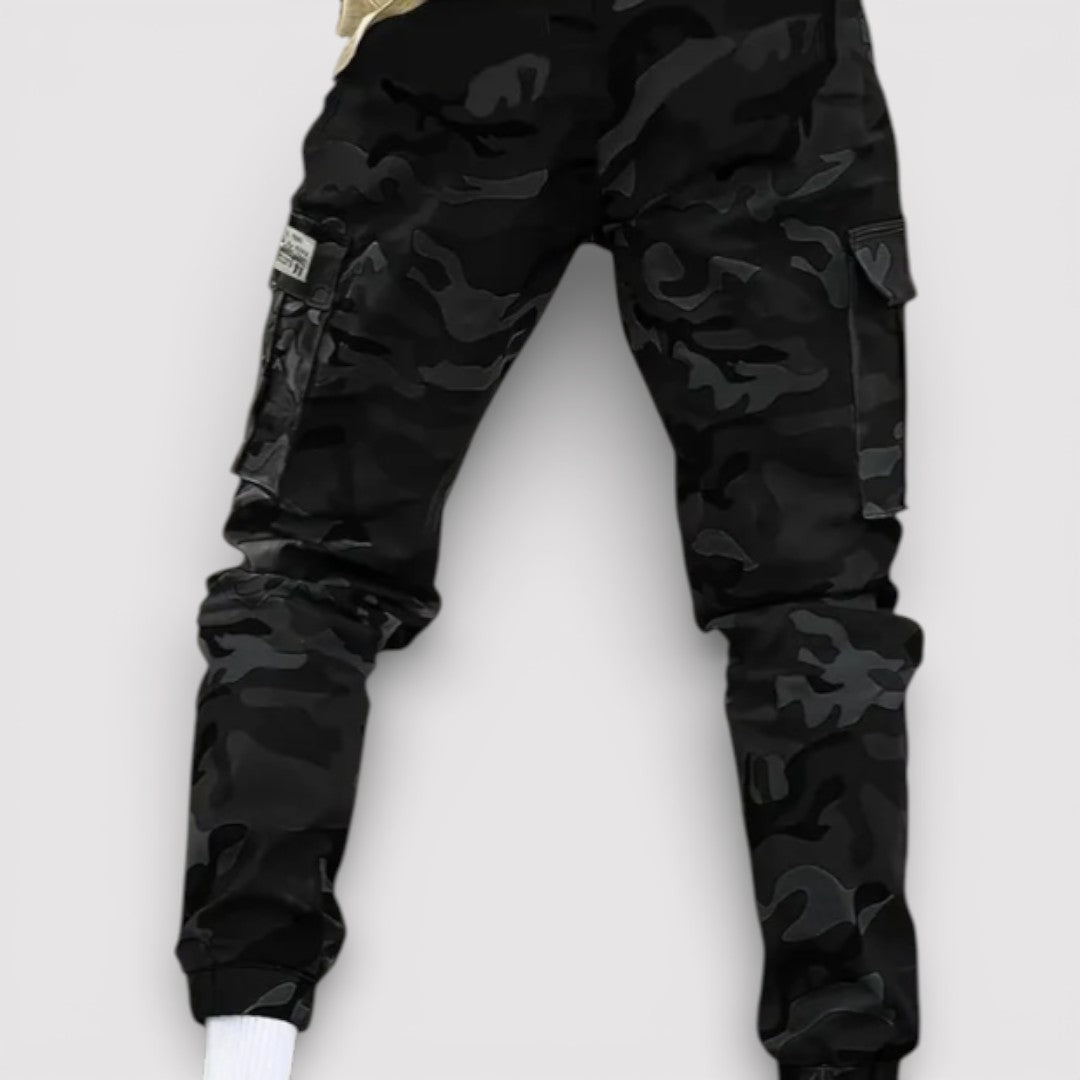 Markus Berlin Herren Cargohose mit Camouflage-Muster, Vorderansicht
