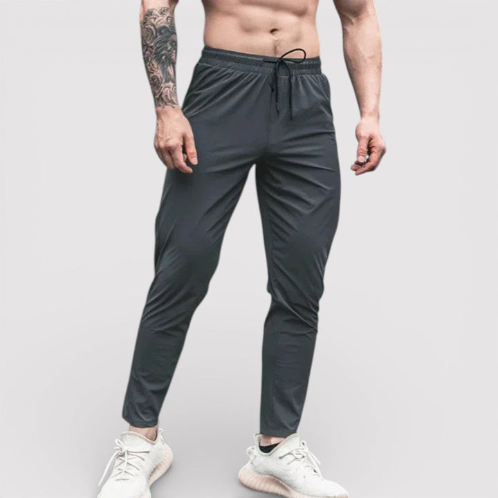 Markus Berlin Herren Sweatpants, Vorderansicht
