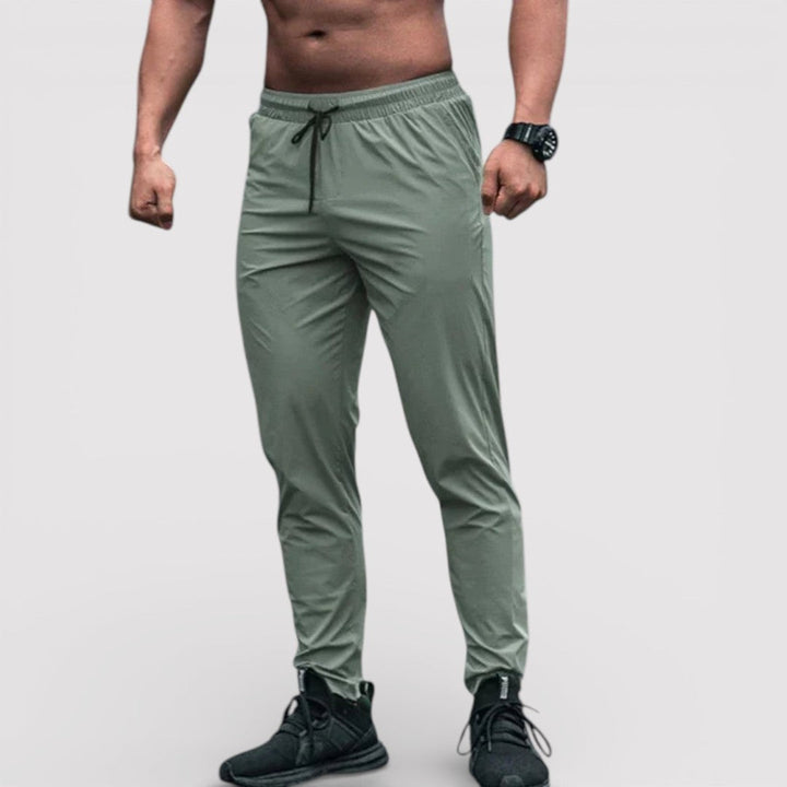 Markus Berlin Herren Sweatpants, Vorderansicht